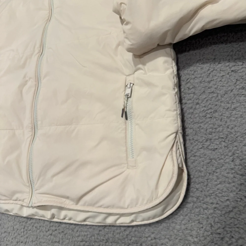 Vuori Canyon Insulated Jacket in Bone XL